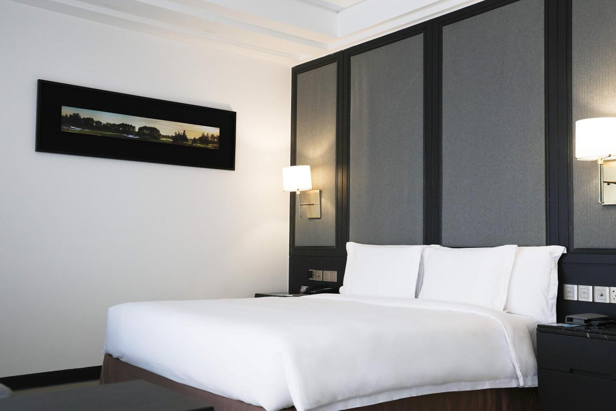 Crowne Plaza Shanghai Anting-Auto City - 15 Minutes Drive To F1 Jiading Экстерьер фото